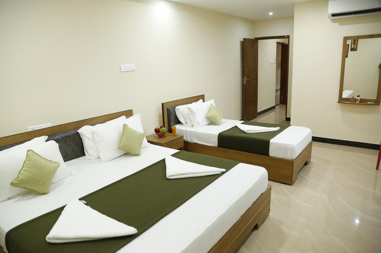 Hotel New Amirtham Inn Palni Exterior photo