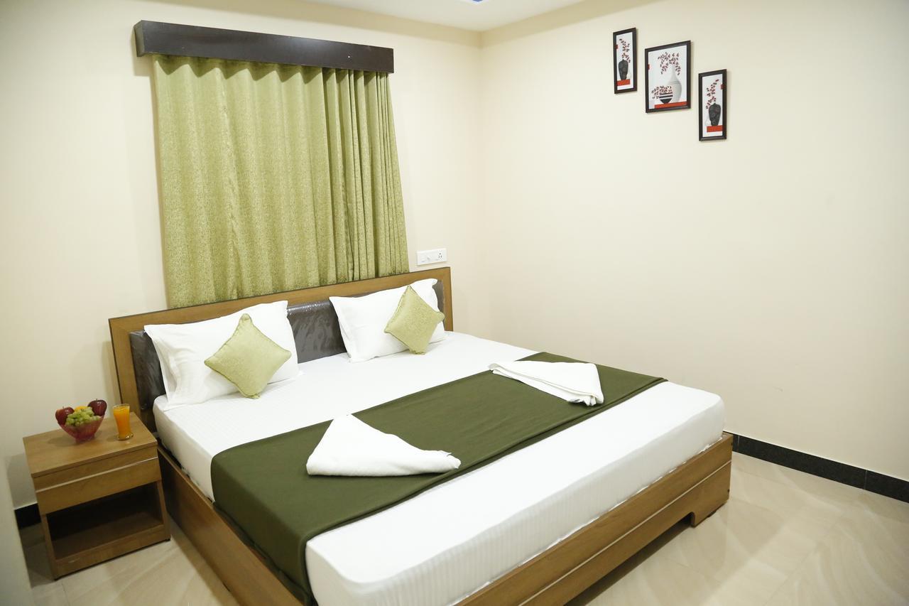 Hotel New Amirtham Inn Palni Exterior photo